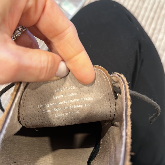 BANANA REPUBLIC DERBY SHOES. LEATHER UPPER.  SIZE 9M - Picture 5 of 6